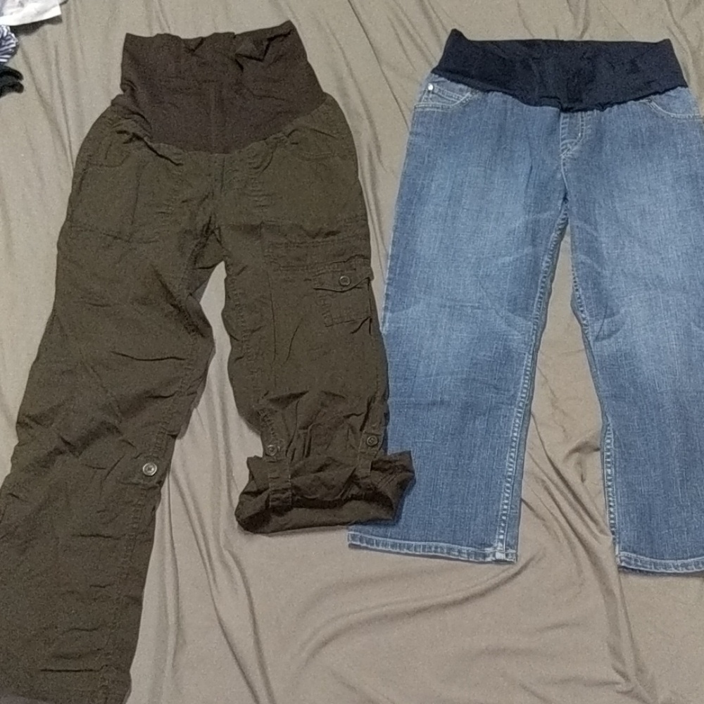 2-for-1 maternity capris
